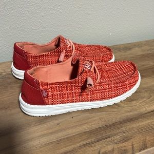 Hey Dude Women’s “Wendy Crosshatch” Sz 12